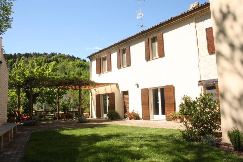 Agriturismo La Barca Nel Bosco Rosciano  Exterior photo